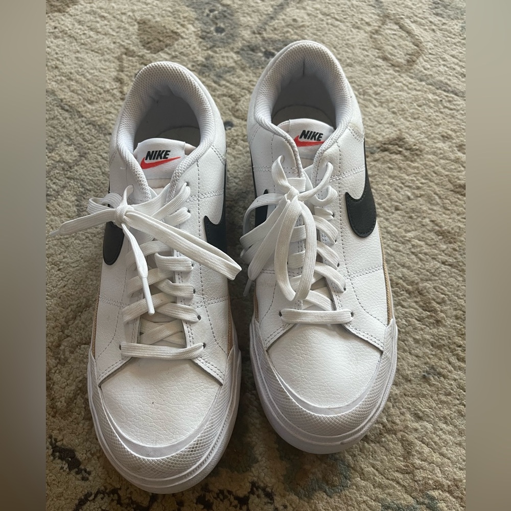 Nike Court Legacy Lift